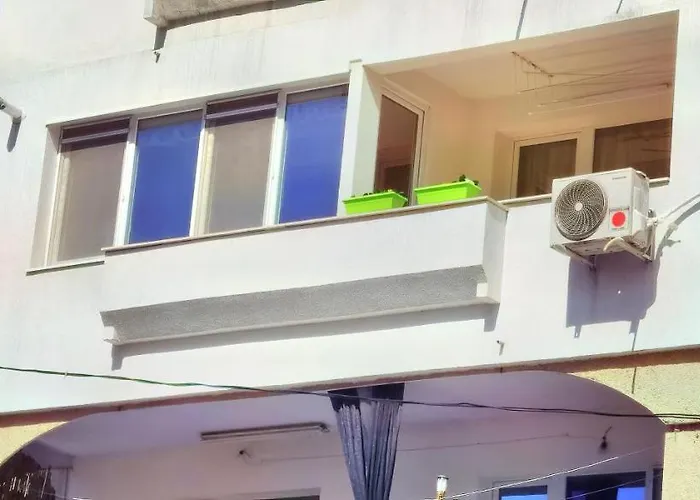 дом анести Apartamento Varna